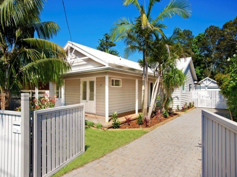 12 Wimbledon Avenue, Narrabeen, NSW 2101 Property Details