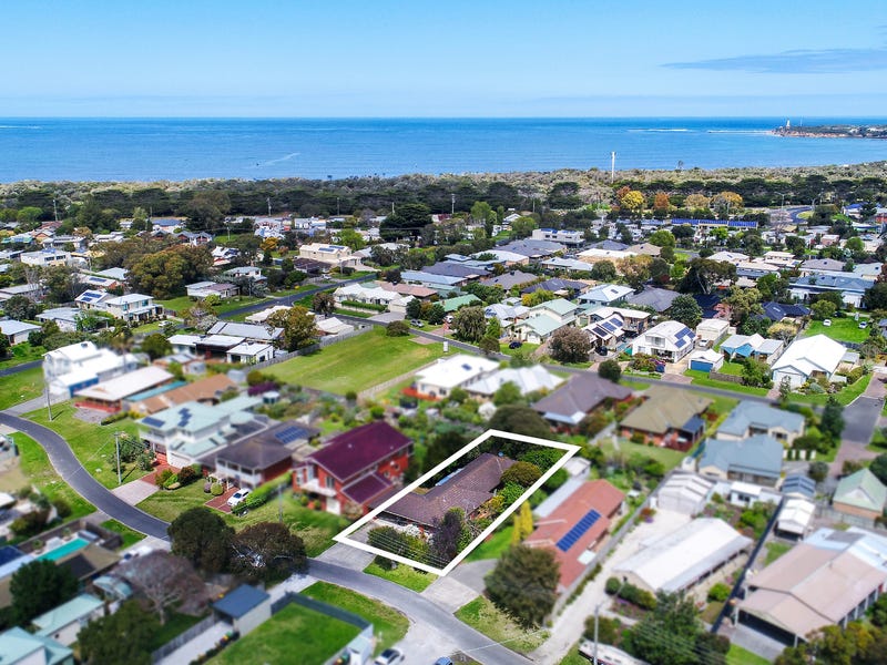 13 Waterview Close, Queenscliff, Vic 3225 Property Details