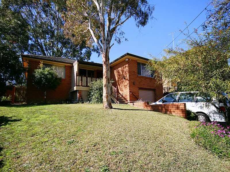 7 Whitemore Avenue, Hall, NSW 2198