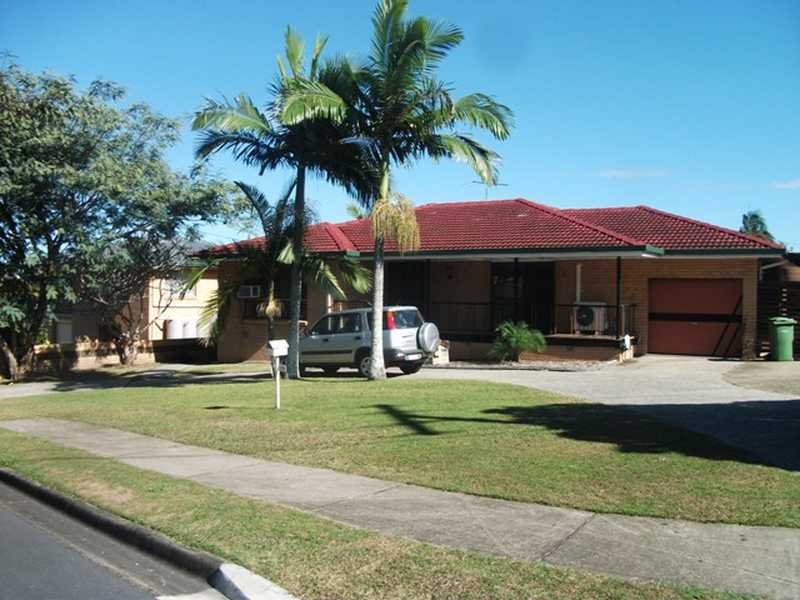 10 Avenue, Springwood, QLD 4127