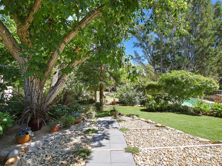 8 Mitchell Street, Benalla, Vic 3672 Property Details