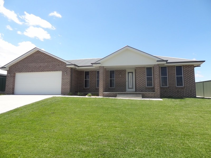 36 Westbourne Drive, Bathurst, NSW 2795 Property Details