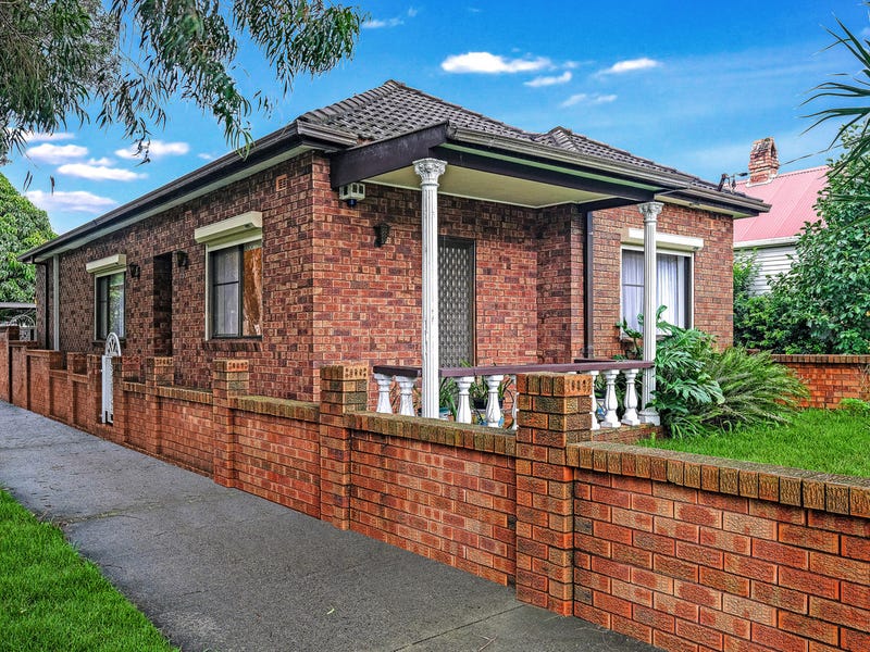 13 Beatrice Street Ashfield NSW 2131 realestate .au