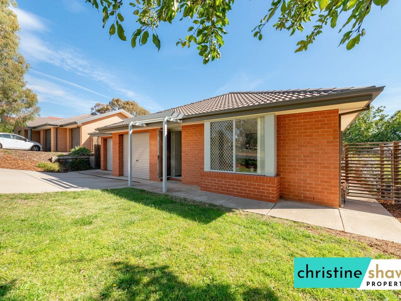 38 Mccrae Street, Queanbeyan West, NSW 2620