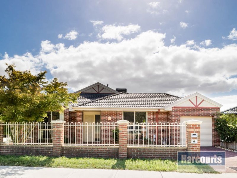 2/2729 Bakewell Street, Cranbourne, Vic 3977 Property Details