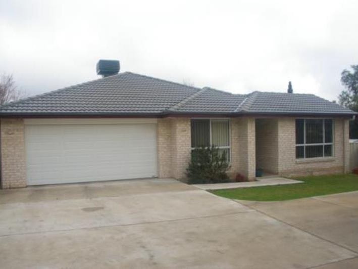 2/11 Rawson Avenue, North Tamworth, NSW 2340