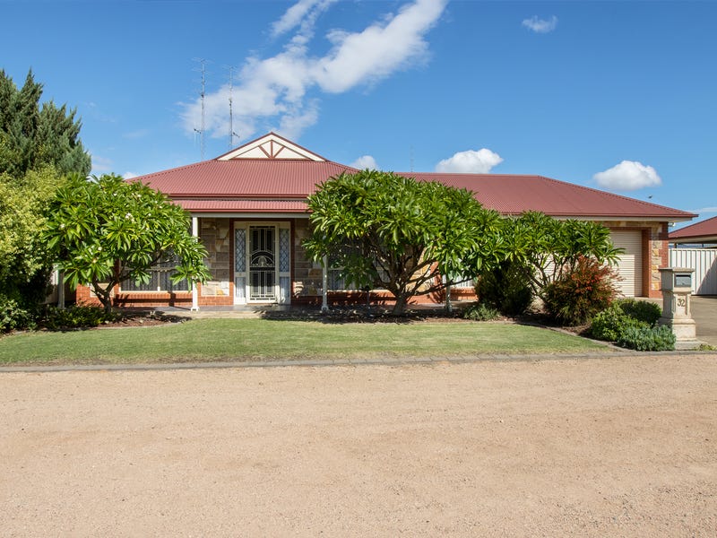 32 Street, Kadina, SA 5554 Property Details