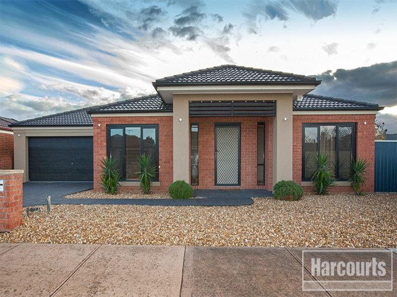 16 Blackwood Drive, Pakenham, VIC 3810