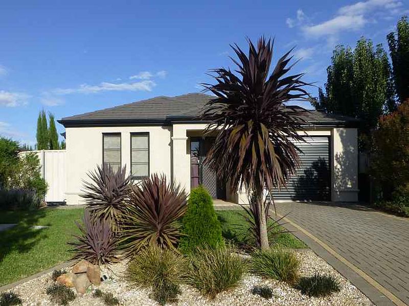 64 Parkview Drive Mount Barker SA 5251 realestate .au