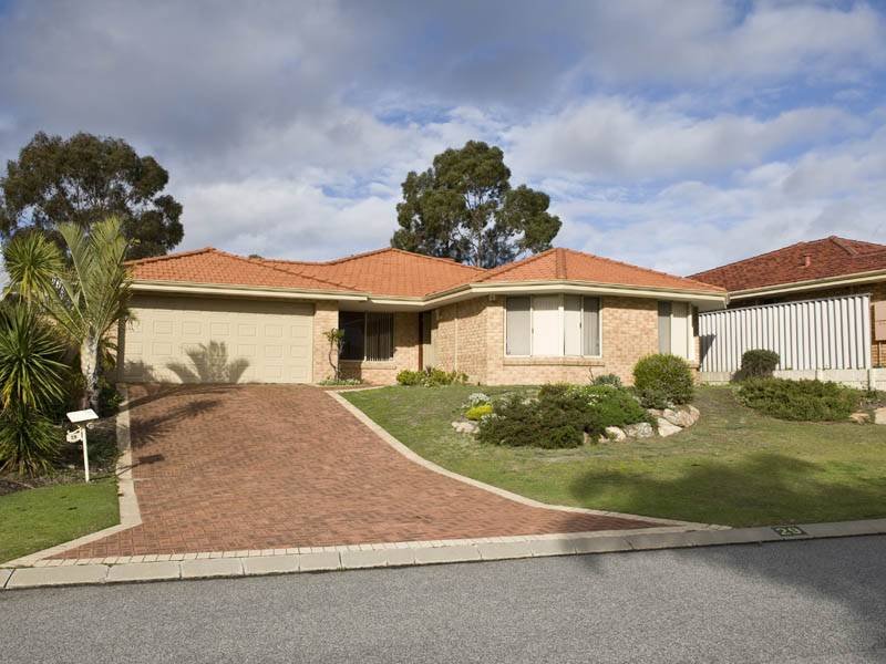 29 Englefield Retreat, Landsdale, WA 6065 Property Details