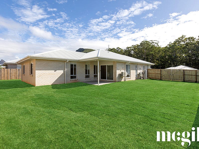 5 Pineapple Place, Glass House Mountains, QLD 4518