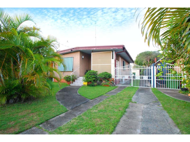 143 Nobby Parade, Miami, Qld 4220 Property Details