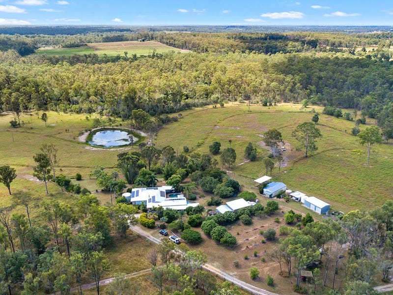 208 Dunford Road W, Grahams Creek, QLD 4650