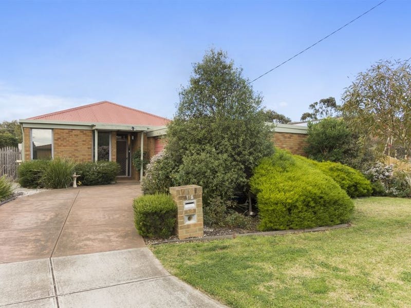 15 Silvereye Crescent, Werribee, Vic 3030 Property Details