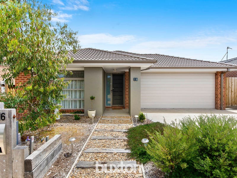 16 Bolton Street Armstrong Creek Vic 3217 Property Details