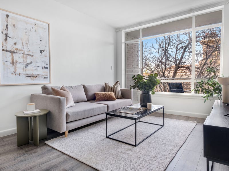 Real Estate & Property for Sale in Albert Park, VIC 3206 (+1 location