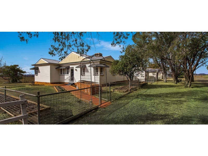 639 Cockburn Road, Oakey, Qld 4401 Property Details