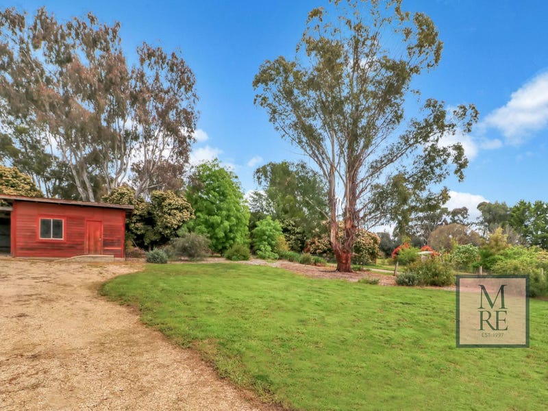 101B Highton Lane, Mansfield, VIC 3722