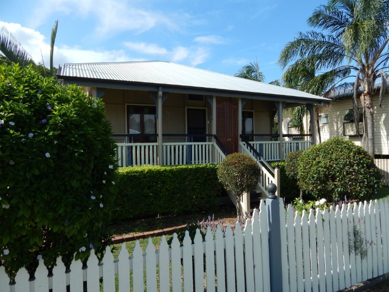 44 Blackstone Road, Newtown, Qld 4305 Property Details