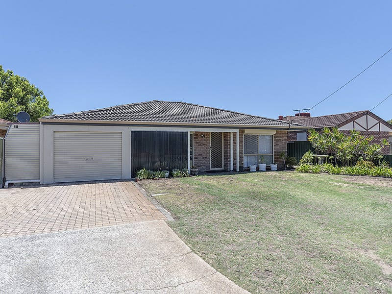 32 Broadwater Gardens, South Lake, WA 6164