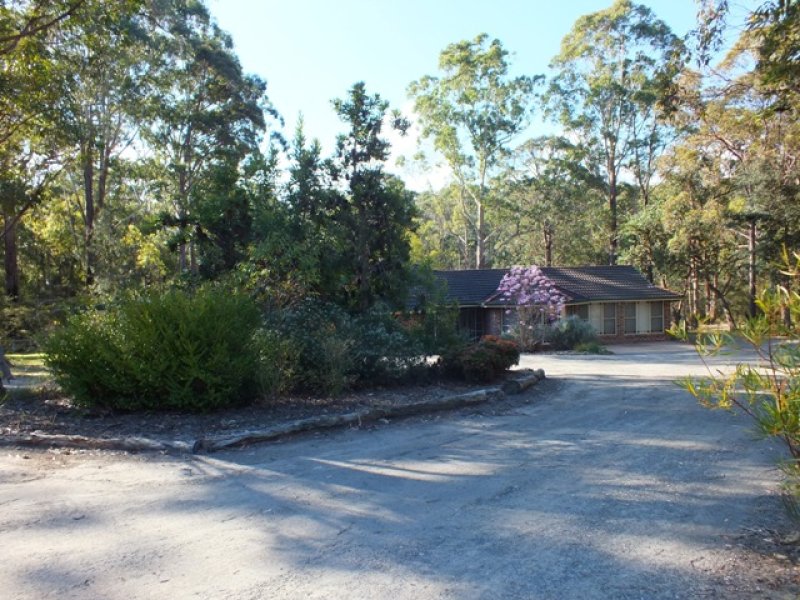 11 Mcarthur Drive, Falls Creek, NSW 2540