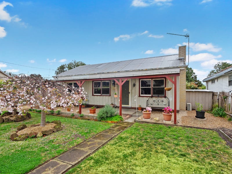 7 Dixon Street, Stratford, Vic 3862 Property Details