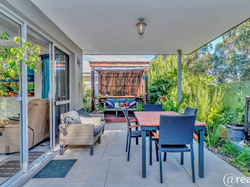 1 Galveston Court, Meadow Springs, WA 6210