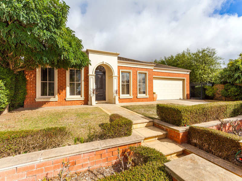 14 Highland Way, Highton, VIC 3216