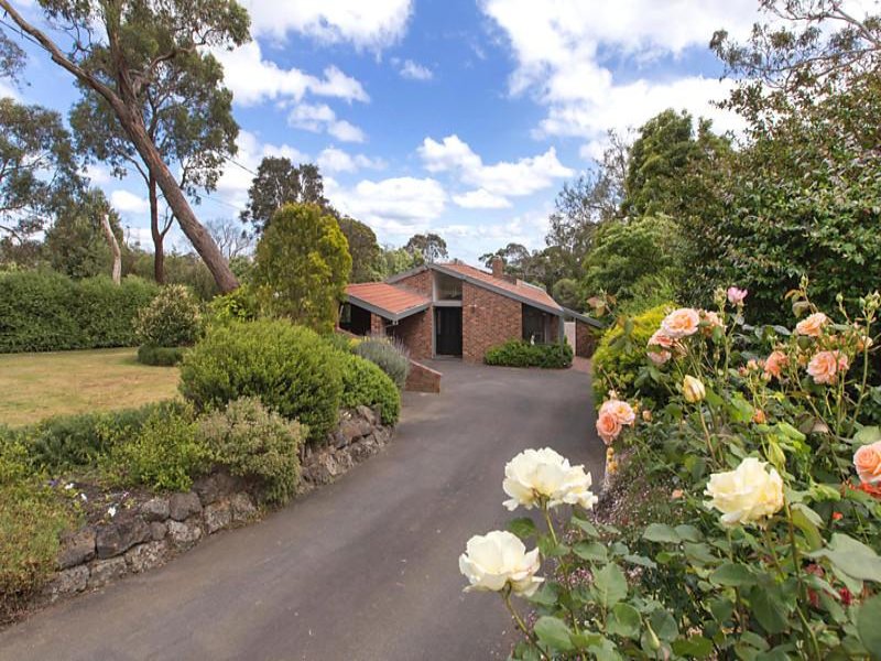 83 Winona Road, Mount Eliza, VIC 3930