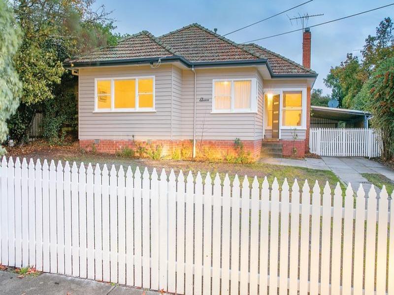 11 Howitt Street, Black Hill, VIC 3350