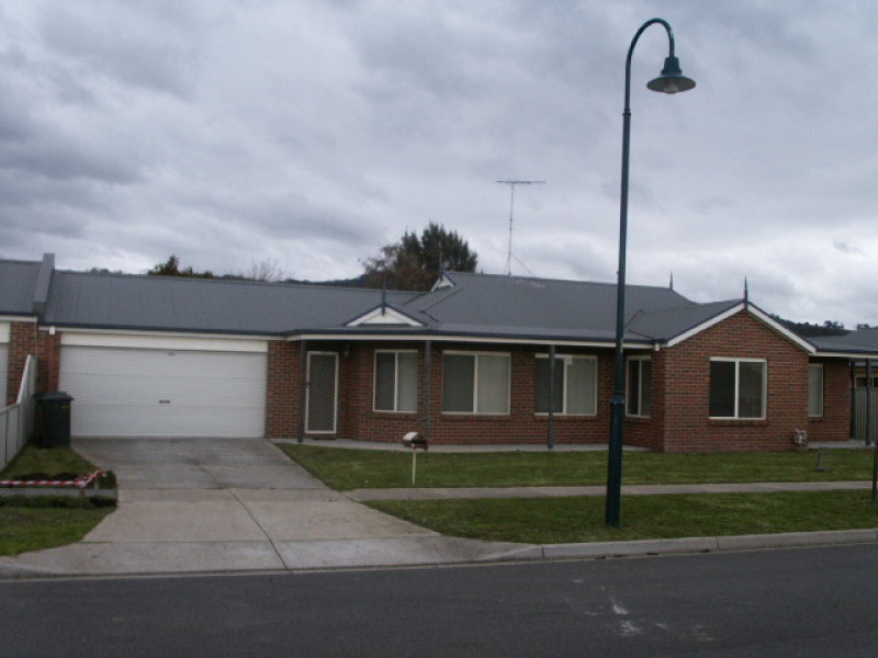 2 Ferguson Place, Trafalgar, VIC 3824