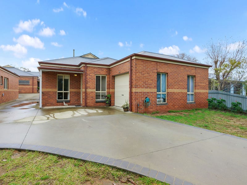 2/11 Albert Street, Corowa, NSW 2646 Property Details