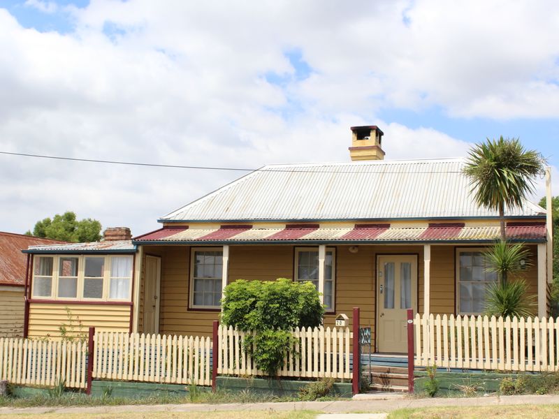 20 Bega Street, Bega, NSW 2550 Property Details