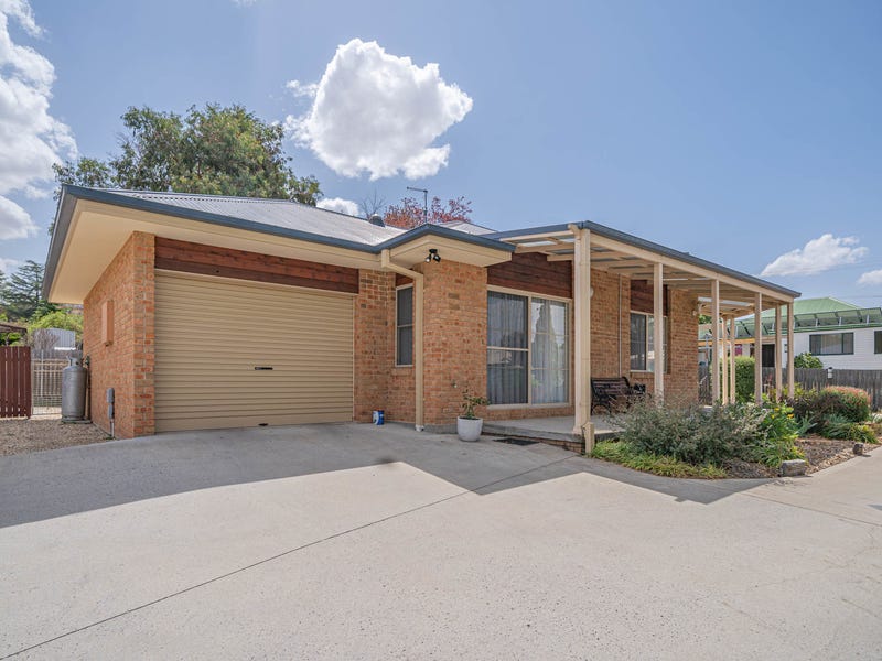 104a Donnelly Street, Armidale, NSW 2350 House for Sale