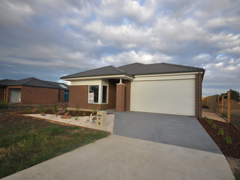 57 Carter Road, Armstrong Creek, VIC 3217