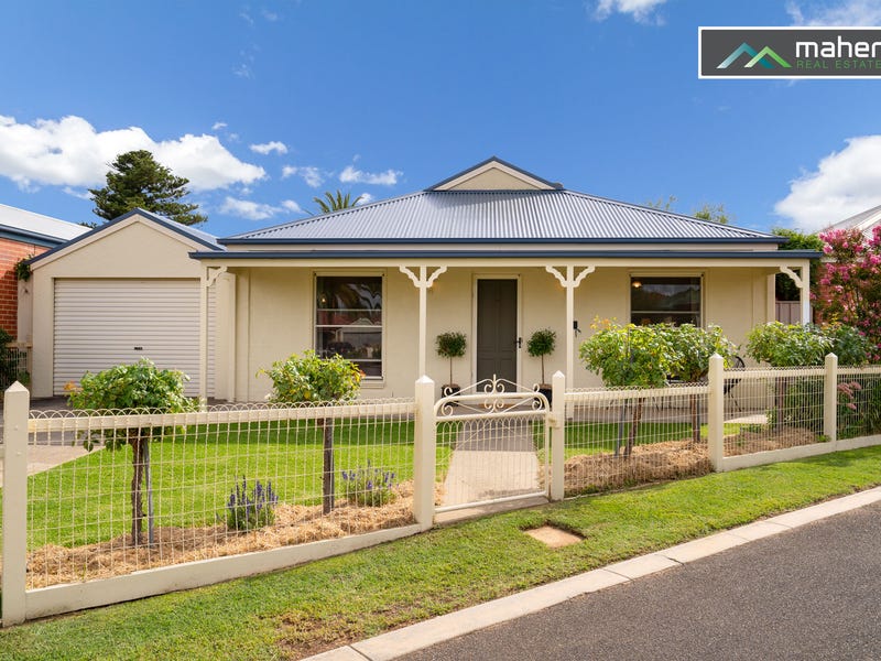 3 Cottage Cres, East Bendigo, VIC 3550