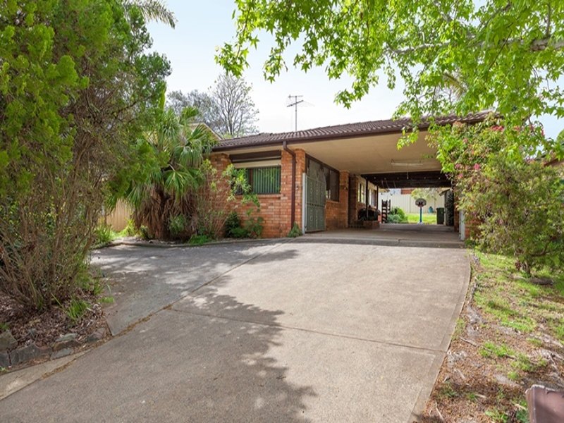 22 Woodhouse Drive, Ambarvale, NSW 2560