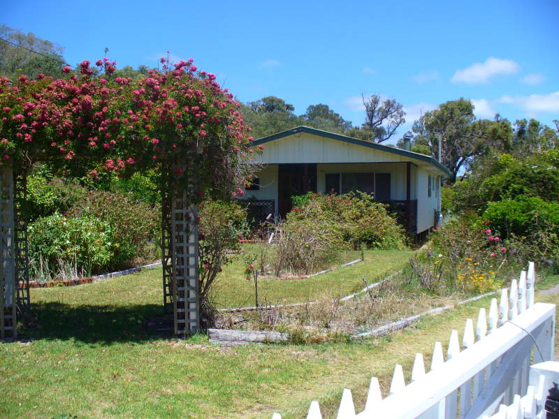 68 PARK AVENUE, Walpole, WA 6398 Property Details