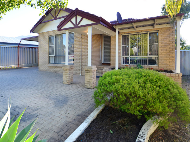 7 Cribb Court, Redcliffe, WA 6104 Property Details