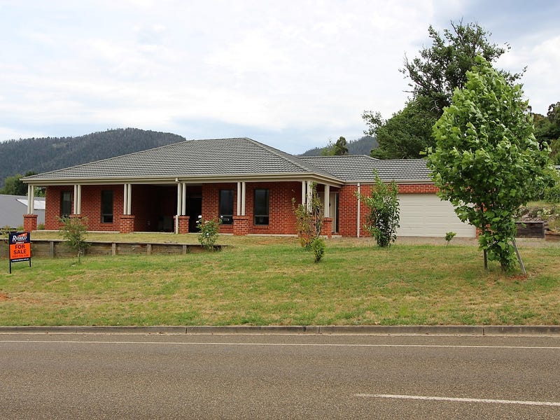 63 Murchison Street, Marysville, Vic 3779 Property Details