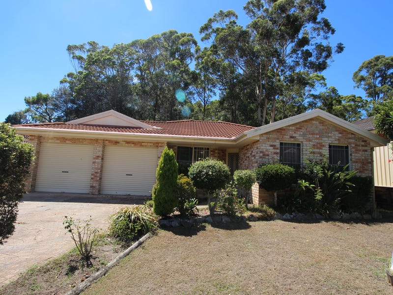 137 James Sea Drive, Green Point, NSW 2251