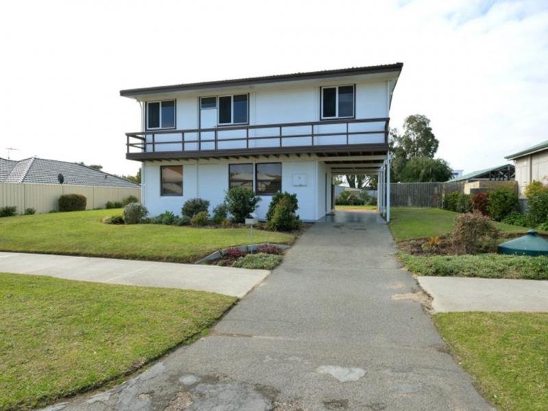 8 William Street, Rockingham, WA 6168 Property Details