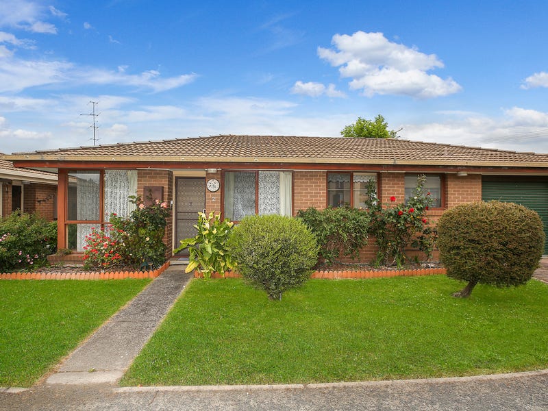 2/6 Victoria Street, Cobden, Vic 3266 Property Details