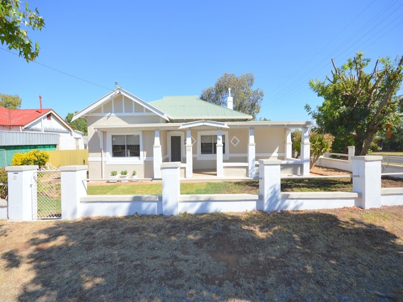 48 Redfern Street Cowra Nsw 2794 Au