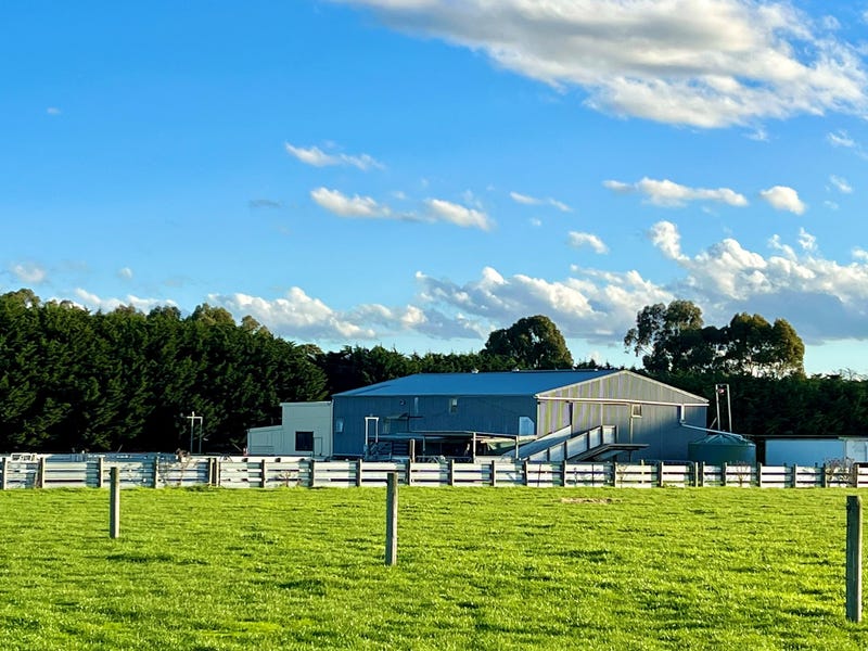 Real Estate & Property for Sale in Koroit, VIC 3282 (+1 location) Pg