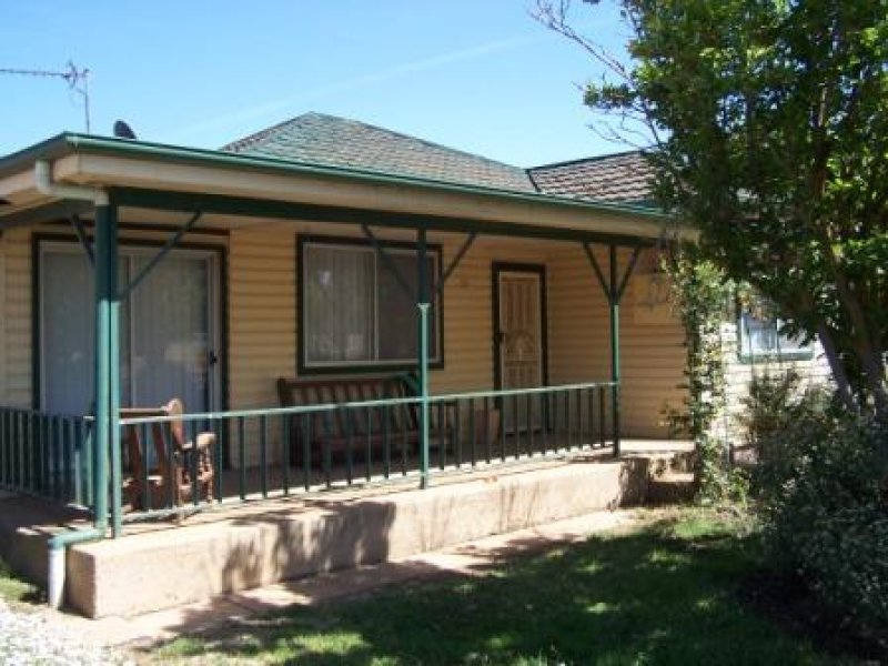8488 East Street, North Wagga Wagga, NSW 2650