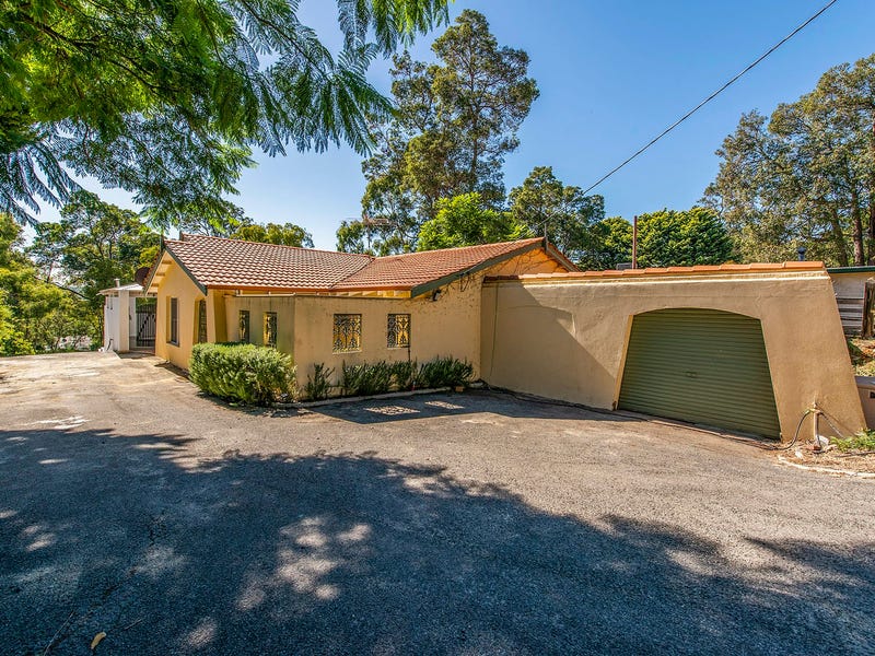 33 Baden Road, Bickley, WA 6076