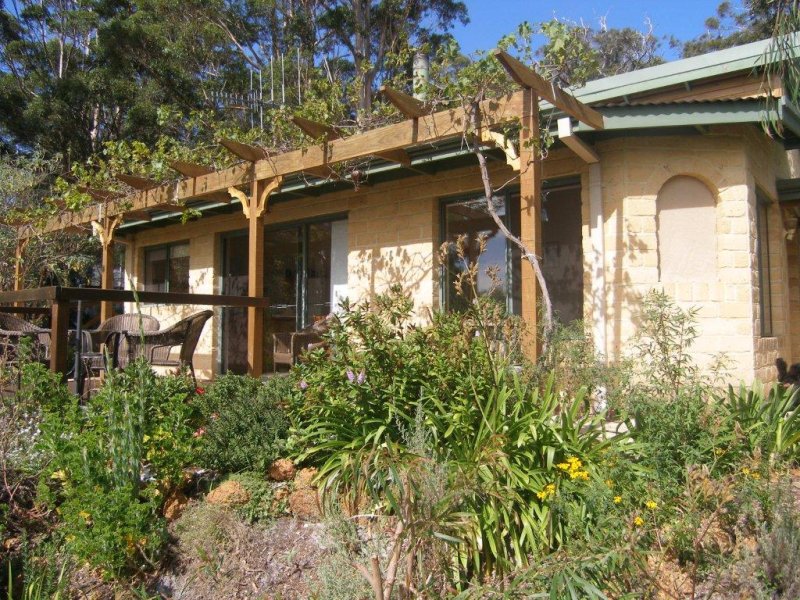 1 Gilbert Avenue, Denmark, WA 6333 Property Details