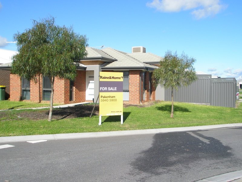 19 Seville Avenue, Pakenham, Vic 3810 Property Details