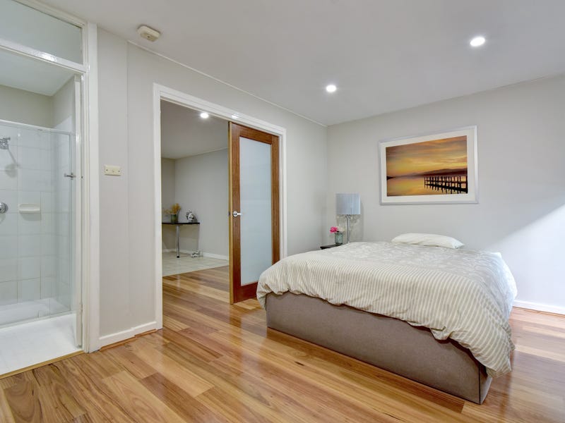 One-bedroom apartment for rent at 609/130A Mounts Bay Road Perth WA